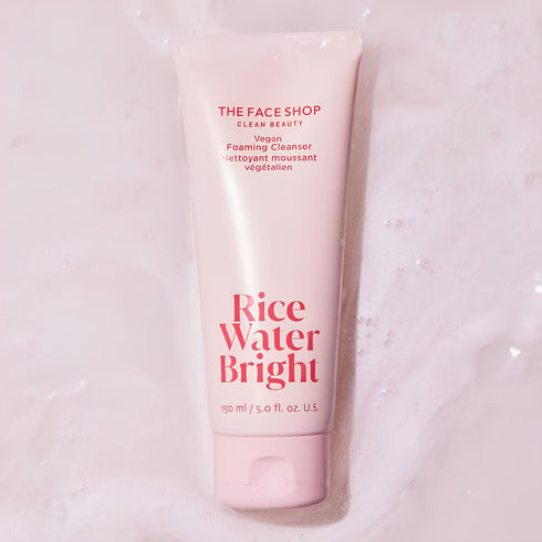 غسول رغوي لتفتيح البشرة || بماء الأرز || من ذا فيس شوب (150 مل)