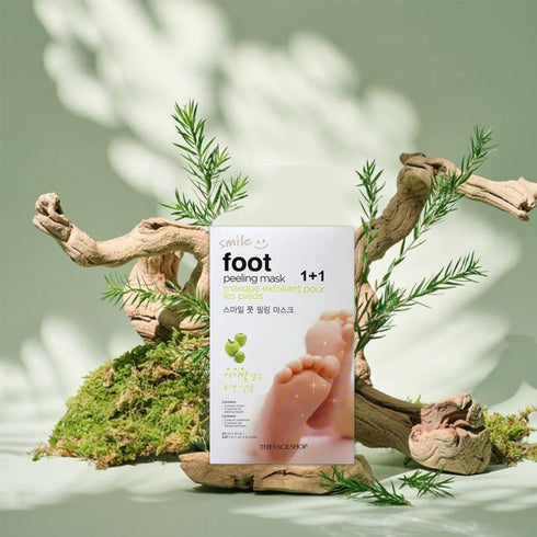 ماسك القدم المقشر من سمايل فووت ||مستخلص أوراق الصنوبر|| إزالة الجلد الميت وتنعيم القدمين -ذا فيس شوب