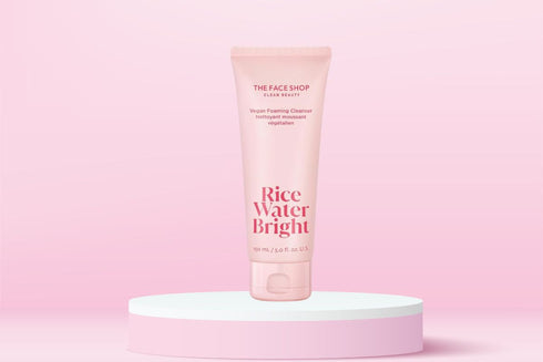 غسول رغوي لتفتيح البشرة || بماء الأرز || من ذا فيس شوب (150 مل)